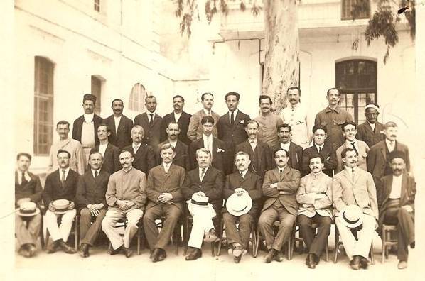 le personnel du Lycèe Bugeaud en 1900.