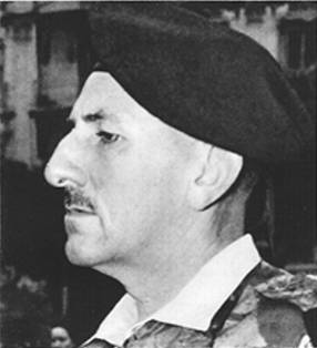 Le G�n�ral Jacques Massu