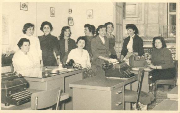 les bureaux de la CMAAS rue Charras Alger. 