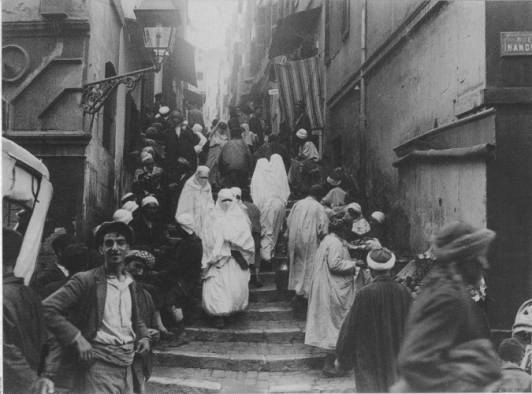 Rue Randon, et la rue porte neuve.