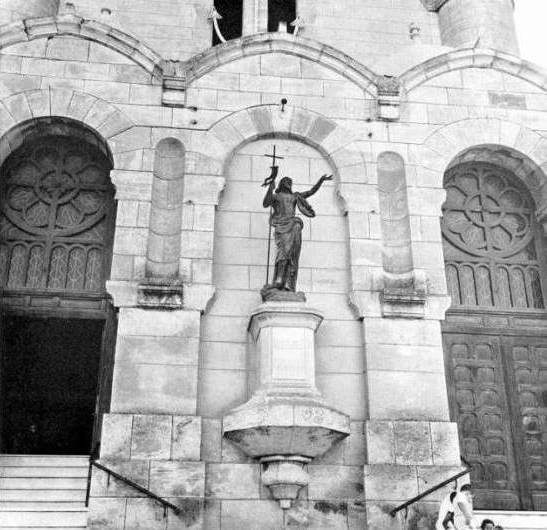 Entr�e de la Basilique