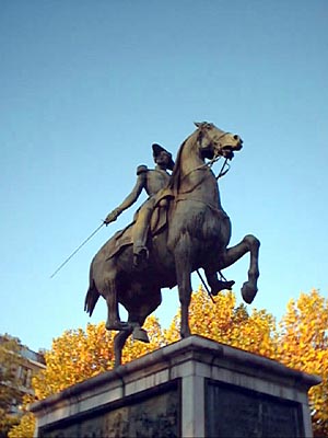 Statue Duc Orlean � Neuilly