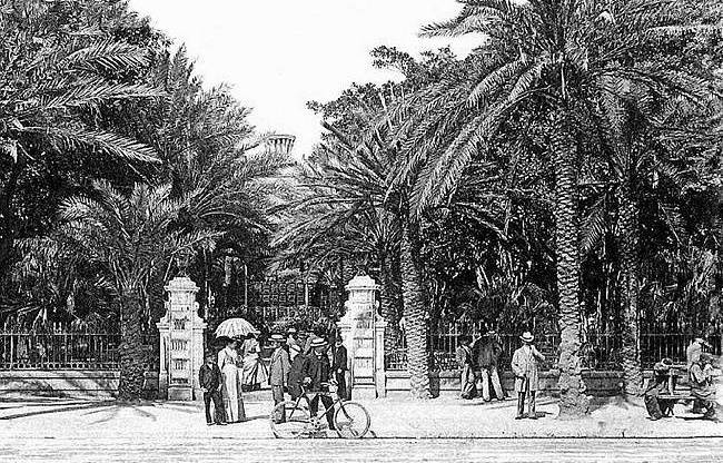 Le square Bresson ou Aristide Briand 