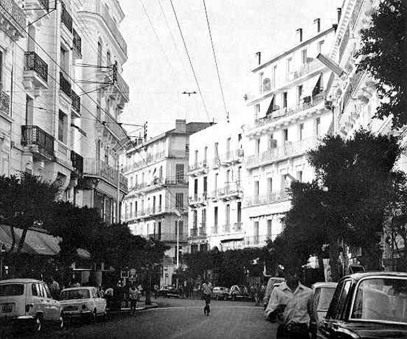 le debut de la rue d'Isly 