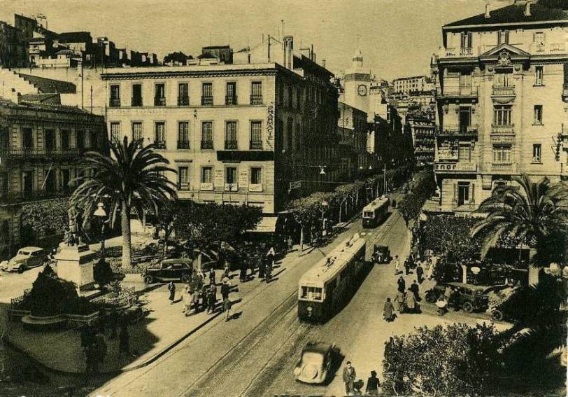la place d'Isly en 1952 