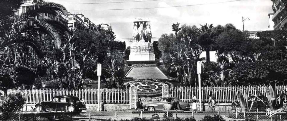 Alger Le Monuments aux Morts