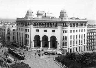 La bas du boulevard Laferri�re 