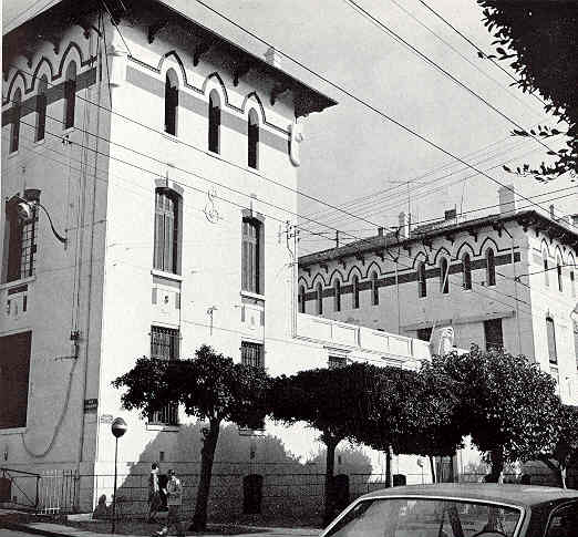 Le Lyc�e Delacroix 