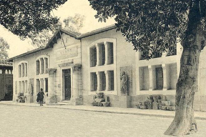 Mus�e des Antiquit�. 