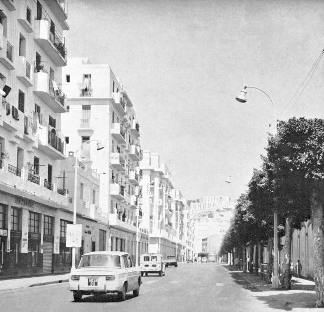 la rue Sadi Carnot   I  