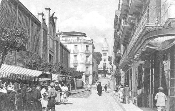 la rue de Ch�teaudun et son march� couvert