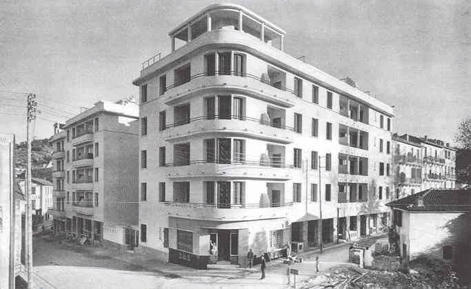 Immeubles Groupe L�on-Roches  