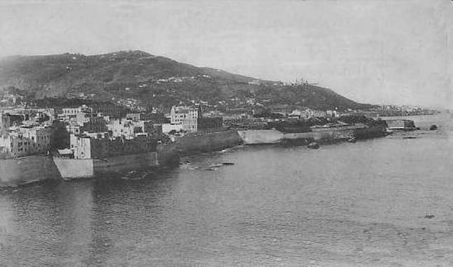 Panorama du front de mer vers  Saint-Eug�ne 