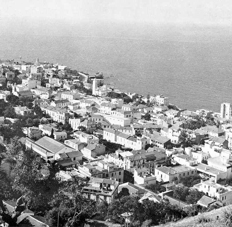 Vue sur le village de Saint-Eug�ne 