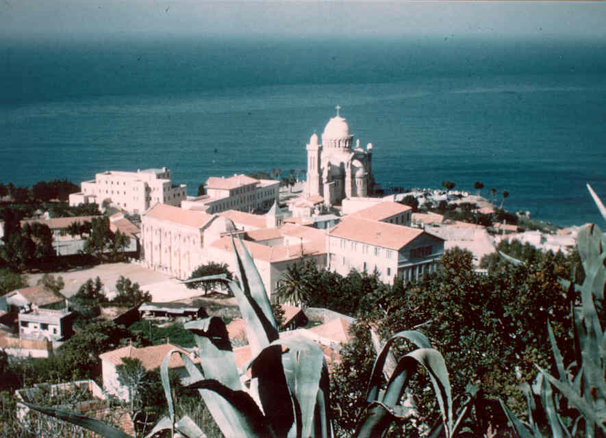 Notre Dame d'Afrique et le pensionnat  