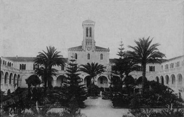 Maison Carr�e la maison-m�re des  P�res Blancs. 