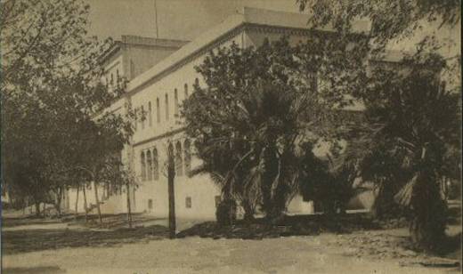 Maison Carr�e Institut Agricole Batiment de l'Internat. 