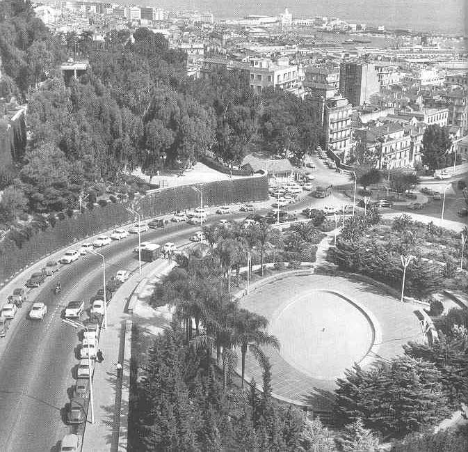 D�but du boulevard du T�lemly contournant le square au-dessus du Forum en 1952 