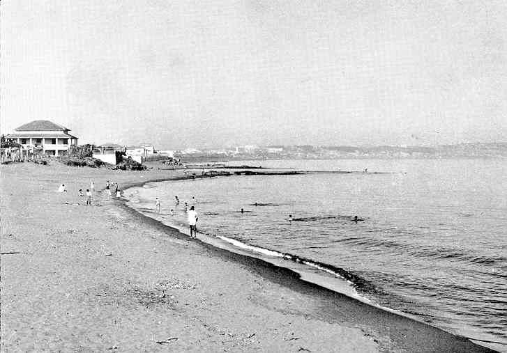 plage de fort de l'eau � 8H  