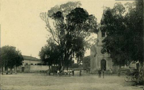 Cap Matifou la place de l'�glise 