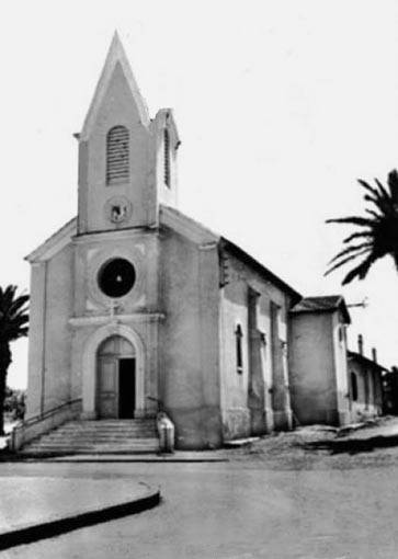 Cap Matifou la place de l'�glise 