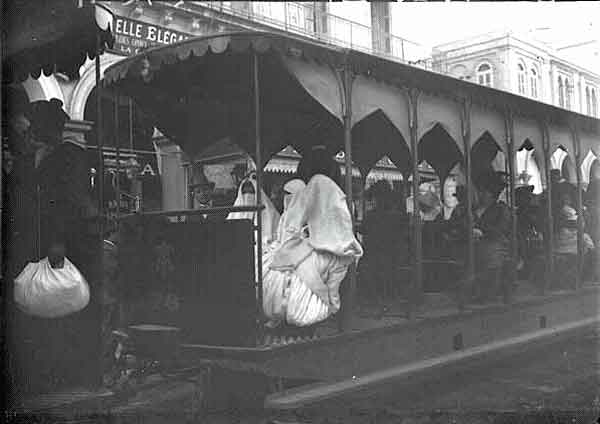 la remorque ouverte � tous les vents Alger. 