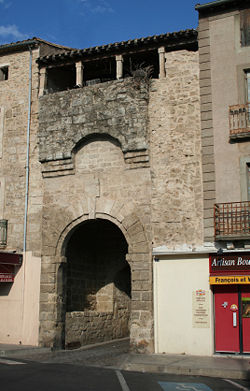 Poussan porte Notre Dame  