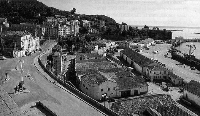 Bougie  la route de la Sous Pr�fecture