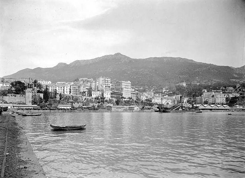 Bougie Anse de Sidi Yahia  